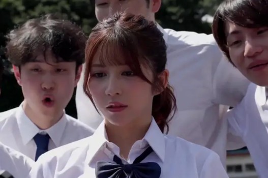 SONE 619 Em học sinh bị bạn cho dùng chất kích thích